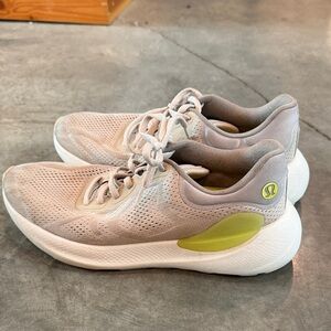 lululemon athletica Women's runner - size 11